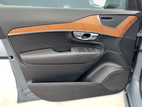 Certified 2023 Volvo XC90 T8 Plus w/ Protection Package Premier image 21