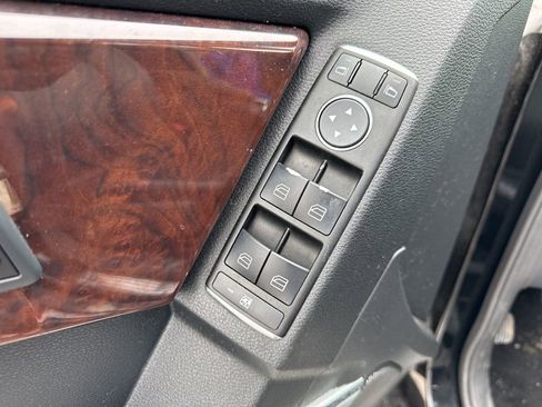 Used 2012 Mercedes-Benz GLK 350 4MATIC image 18