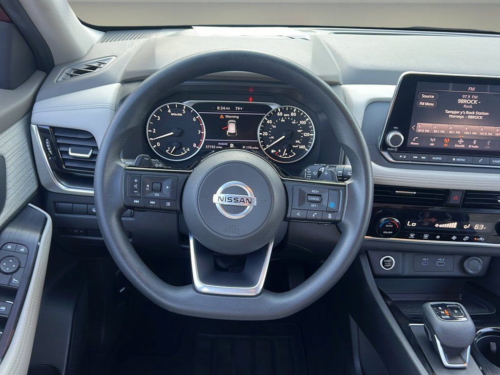 Used 2021 Nissan Rogue SV FWD image 14