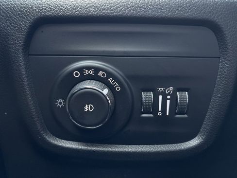 Used 2023 Jeep Grand Cherokee L Overland image 14