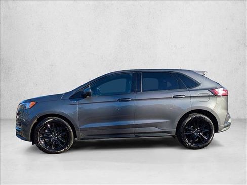 Certified 2022 Ford Edge ST-Line w/ Class II Trailer Tow Package image 9