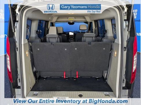 Used 2020 Ford Transit Connect XLT image 19