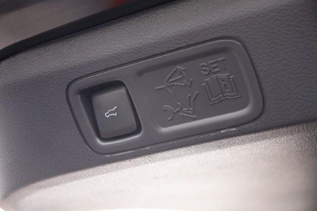 Certified 2022 Ford Expedition Limited AWD/4WD image 9
