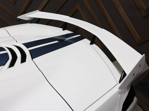 Used 2024 Chevrolet Corvette Stingray Premium Conv w/ Z51 Performance Package image 16