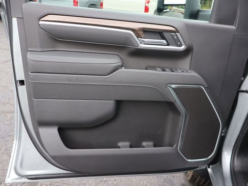 New 2026 Chevrolet Silverado 2500 LT w/ All Star Edition AWD/4WD image 4