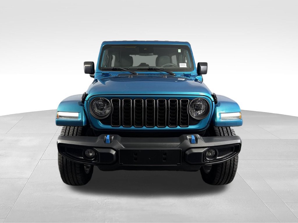 Used 2024 Jeep Wrangler Unlimited AWD/4WD image 4