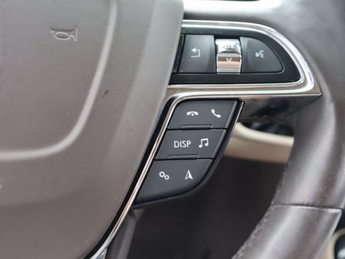 Certified 2022 Lincoln Nautilus Reserve FWD image 23