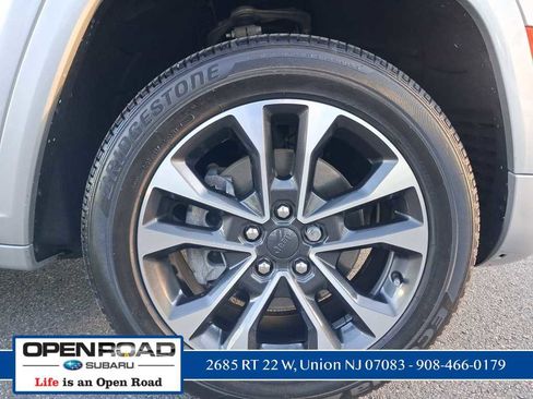 Used 2021 Jeep Grand Cherokee L Overland w/ Luxury Tech Group IV AWD/4WD image 6
