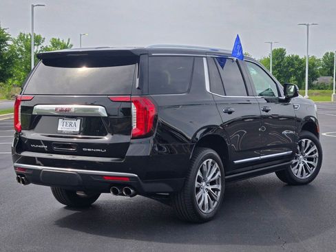 Used 2021 GMC Yukon Denali w/ Denali Premium Package AWD/4WD image 13