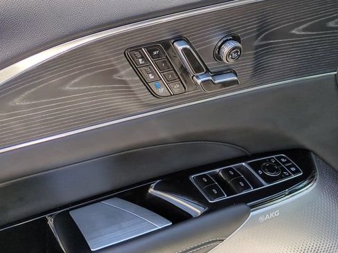Certified 2024 Cadillac Lyriq Luxury RWD image 24