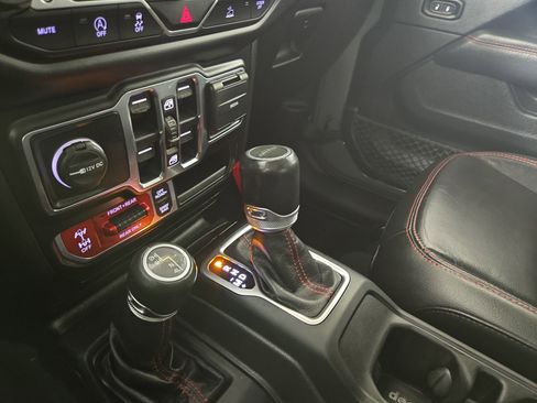 Certified 2020 Jeep Gladiator Rubicon image 24