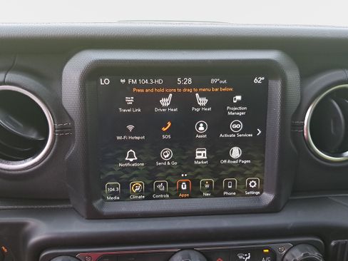 Used 2022 Jeep Wrangler Unlimited Sahara w/ Cold Weather Group AWD/4WD image 19