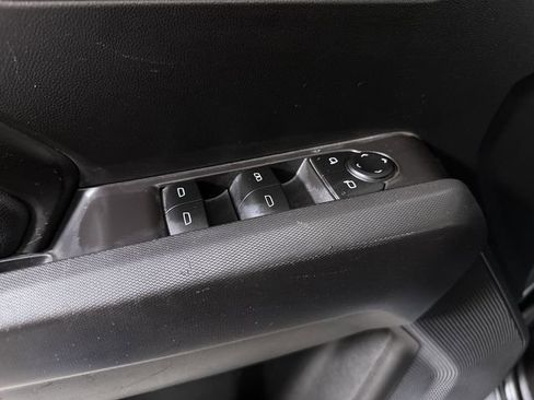 Used 2023 Chevrolet Colorado LT w/ LT Convenience Package II AWD/4WD image 24