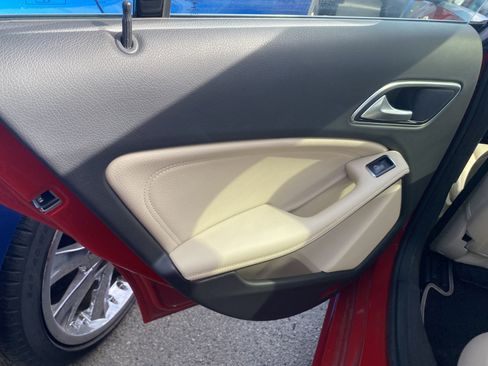 Used 2018 Mercedes-Benz CLA 250 4MATIC image 16