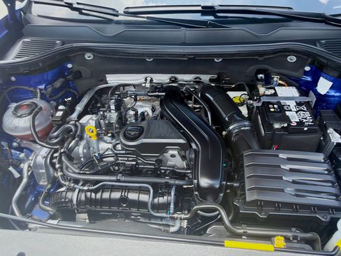 Certified 2024 Volkswagen Taos S FWD image 34