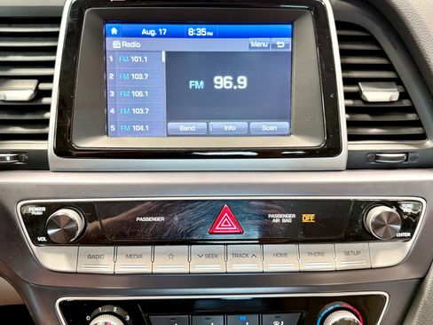 Used 2019 Hyundai Sonata SE w/ Cargo Package FWD image 23