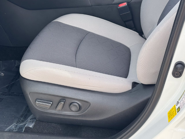 Used 2024 Toyota RAV4 XLE w/ Convenience Package AWD/4WD image 15