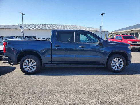 Certified 2021 Chevrolet Silverado 1500 Custom image 2