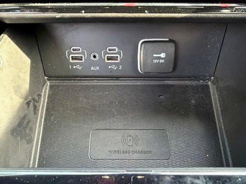 Used 2023 Jeep Grand Cherokee L Laredo RWD image 25