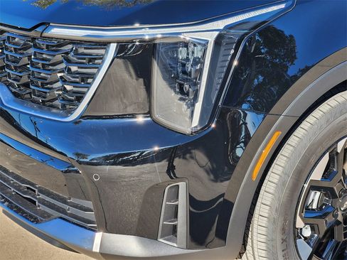 New 2026 Kia Sorento S image 6