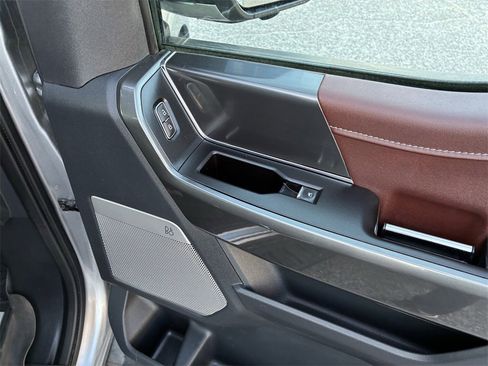 Used 2022 Ford F150 Lariat w/ Equipment Group 502A High image 30