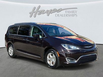 Used 2017 Chrysler Pacifica Touring-L Plus