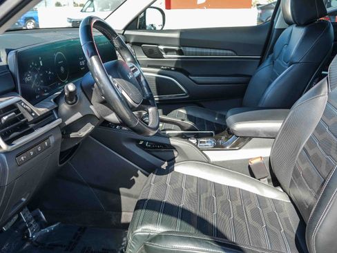 Used 2024 Kia Telluride SX Prestige AWD/4WD image 21