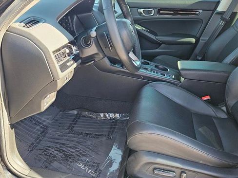 Used 2023 Honda Civic Touring image 17
