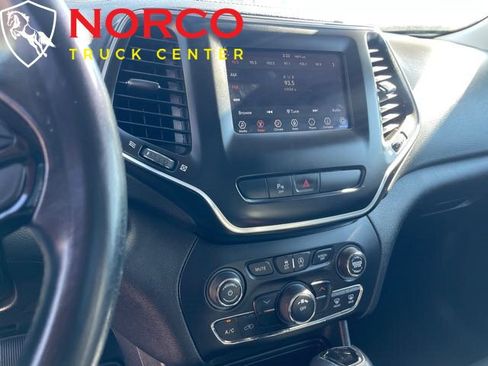 Used 2019 Jeep Cherokee Latitude Plus image 15