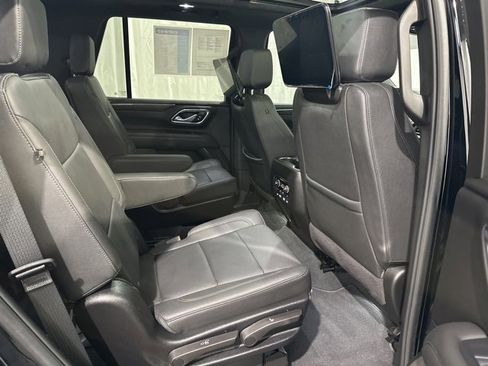 Certified 2024 Chevrolet Tahoe Z71 w/ Luxury Package image 14