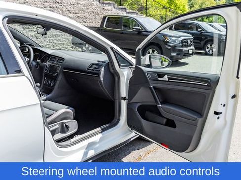 Used 2016 Volkswagen GTI SE w/ Lighting Package (SEL) FWD image 17
