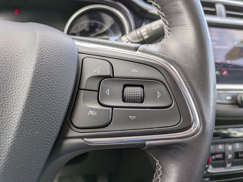 Used 2020 Buick Encore GX Select w/ Experience Buick Package image 22