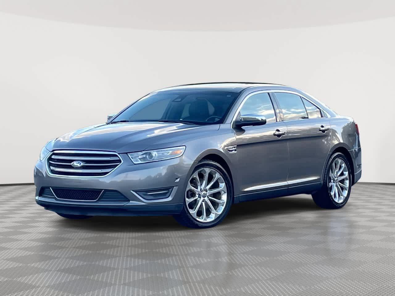 Used 2013 Ford Taurus Limited FWD image 1