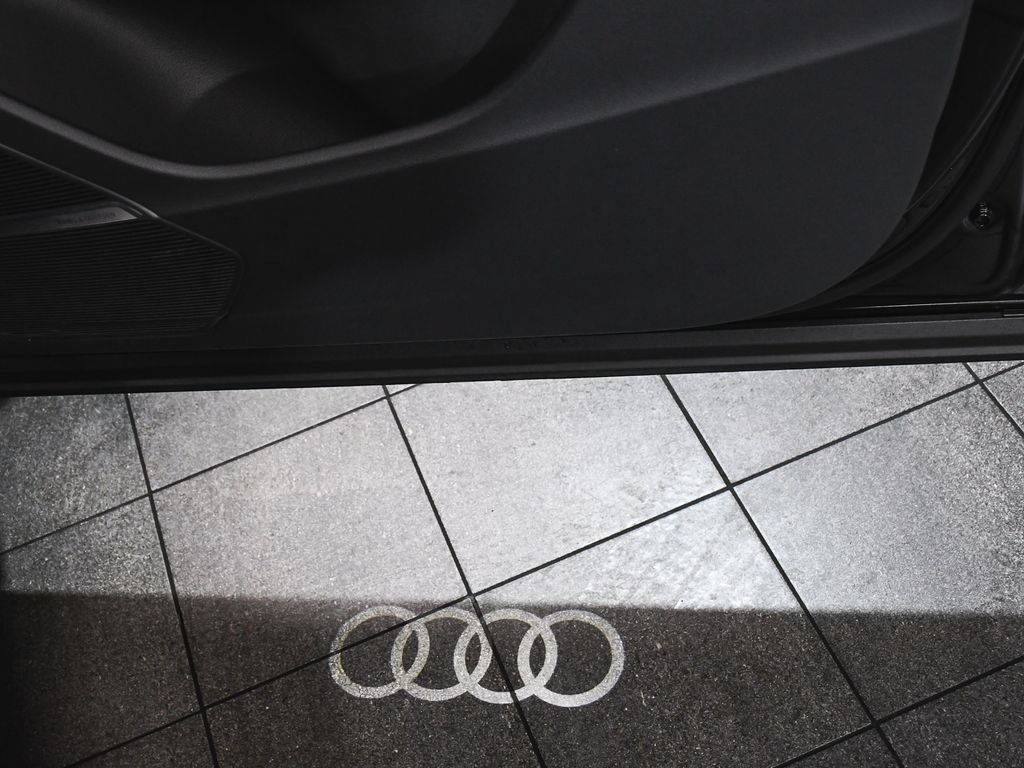 Used 2026 Audi Q7 3.0T Premium Plus w/ Premium Plus Package AWD/4WD image 22