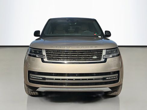 Used 2024 Land Rover Range Rover Long Wheelbase SE image 8