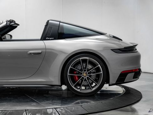 Used 2022 Porsche 911 Targa 4S AWD/4WD image 11