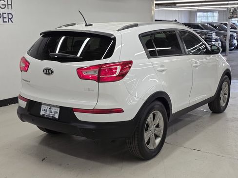 Used 2011 Kia Sportage LX w/ Convenience Pkg AWD/4WD image 7
