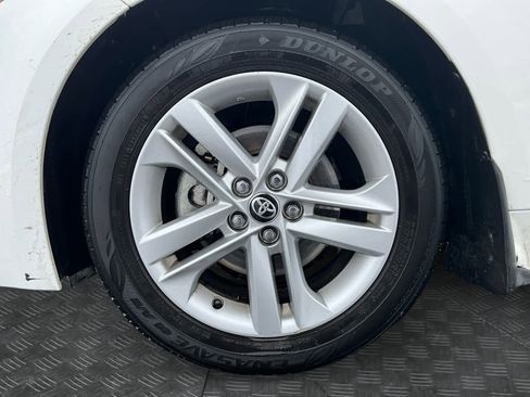 Used 2022 Toyota Corolla SE image 16