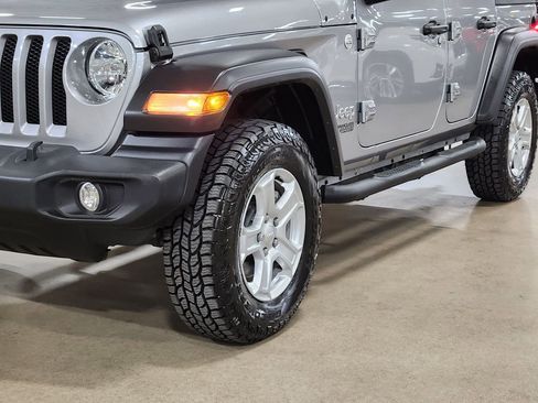 Used 2021 Jeep Wrangler Unlimited Sport S image 17