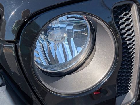 Used 2020 Jeep Wrangler Unlimited Rubicon w/ Dual Top Group image 4