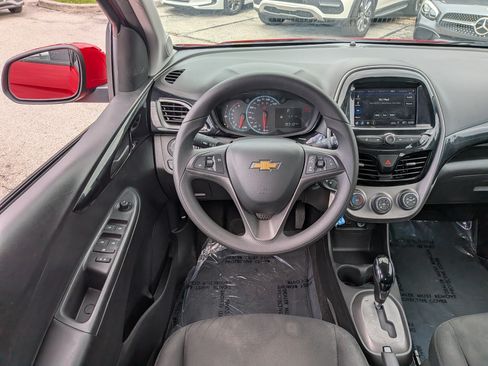 Used 2022 Chevrolet Spark LT FWD image 16