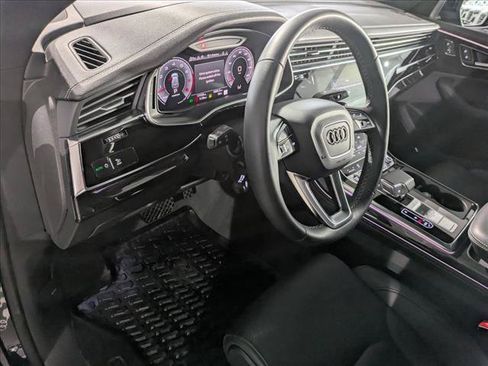 Used 2024 Audi Q8 Prestige w/ Prestige Package AWD/4WD image 10
