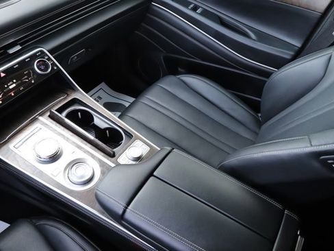 Used 2024 Genesis GV80 2.5T image 28