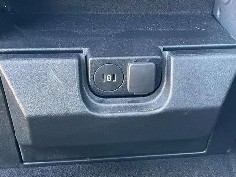 Used 2025 Ford F150 XLT w/ Equipment Group 301A Standard AWD/4WD image 18