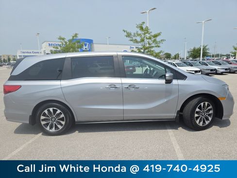 Certified 2024 Honda Odyssey EX-L image 16