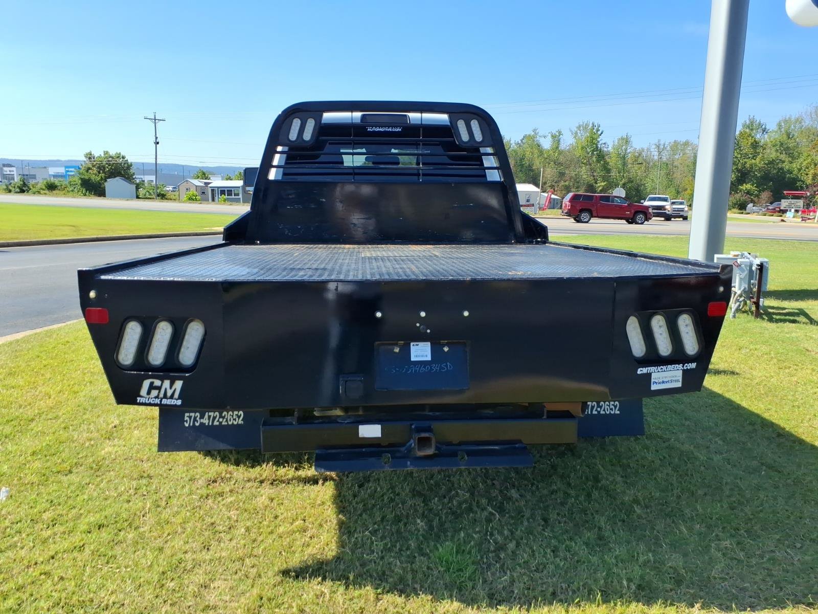 Used 2024 RAM 3500 Tradesman w/ Chrome Appearance Group AWD/4WD image 4