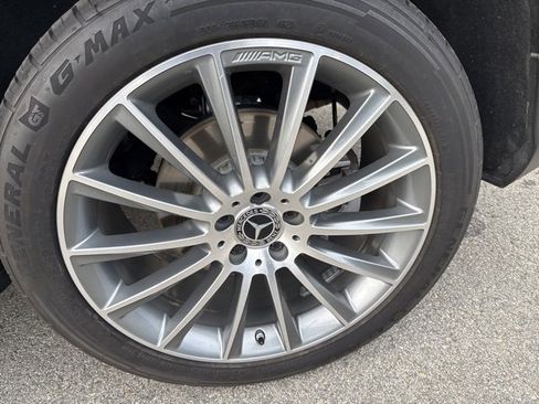 Used 2022 Mercedes-Benz GLC 300 4MATIC image 36