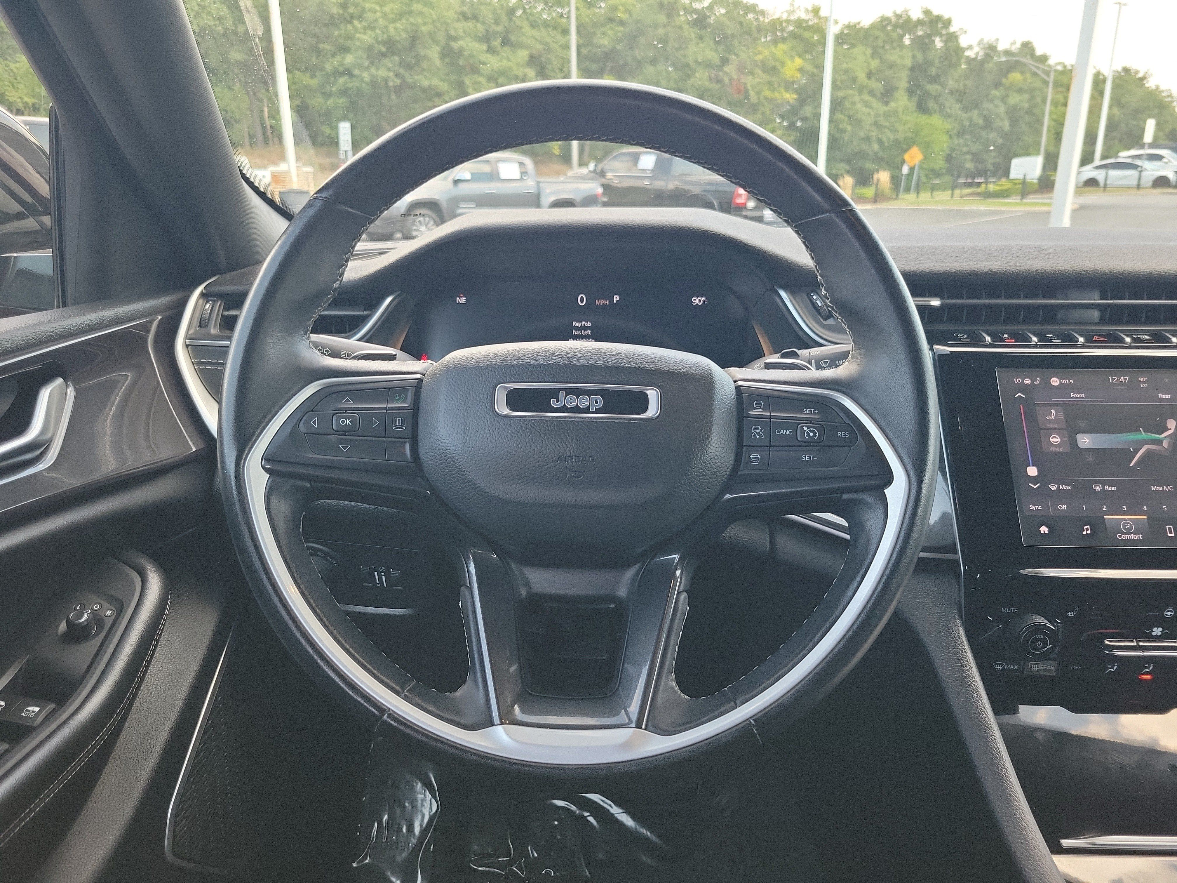 Used 2022 Jeep Grand Cherokee L Laredo AWD/4WD image 19