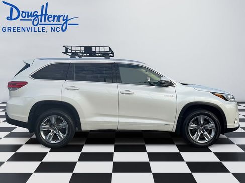 Used 2019 Toyota Highlander Limited image 6