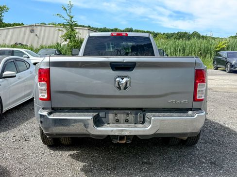 Used 2024 RAM 3500 Tradesman w/ Chrome Appearance Group AWD/4WD image 5